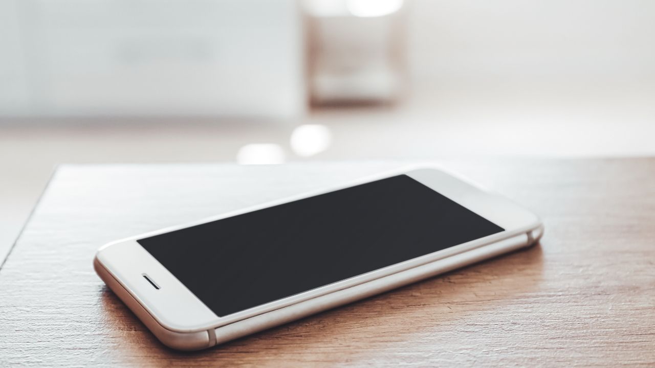 What to Do Immediately If Your Phone Falls in Water