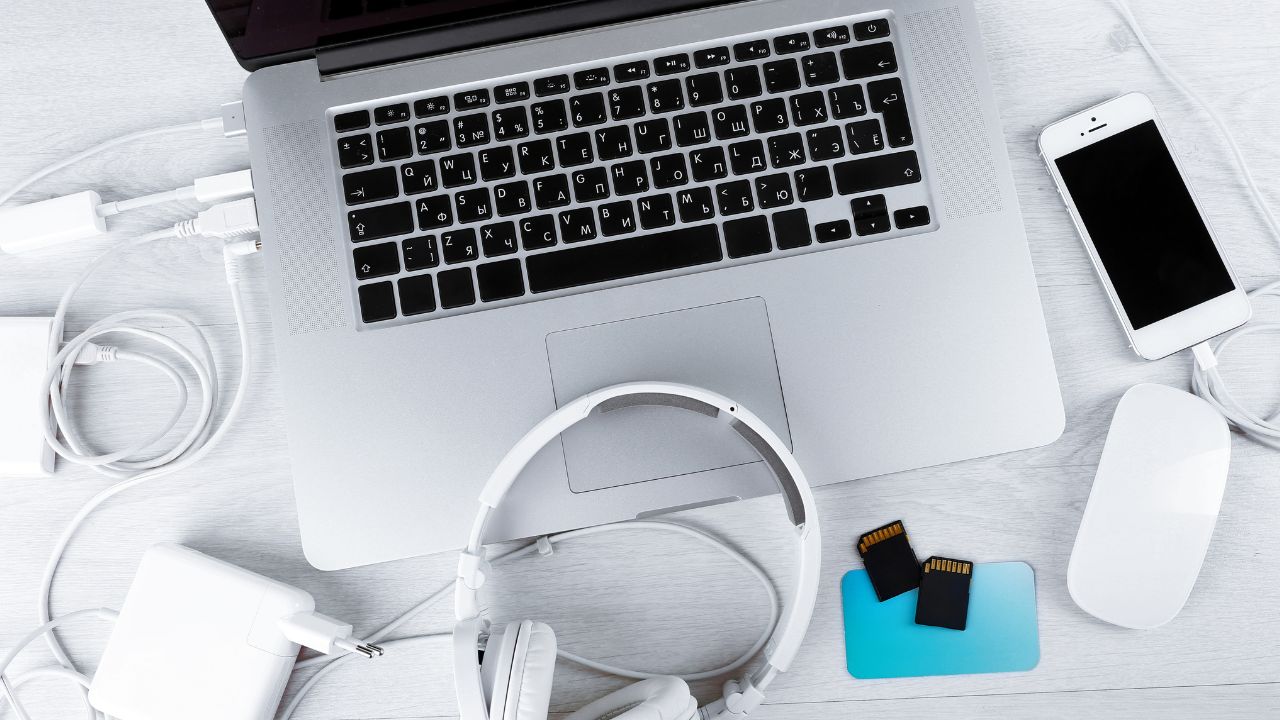 Top 10 Must-Have Mobile Accessories in 2025