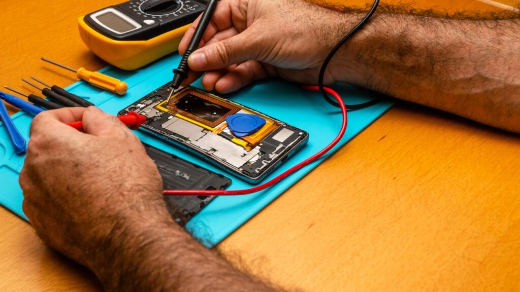 How Much Does an iPhone Screen Repair Cost?